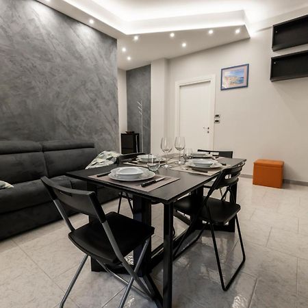 Tra Porta Susa E Piazza Statuto -Cortile Interno- Τορίνο Εξωτερικό φωτογραφία